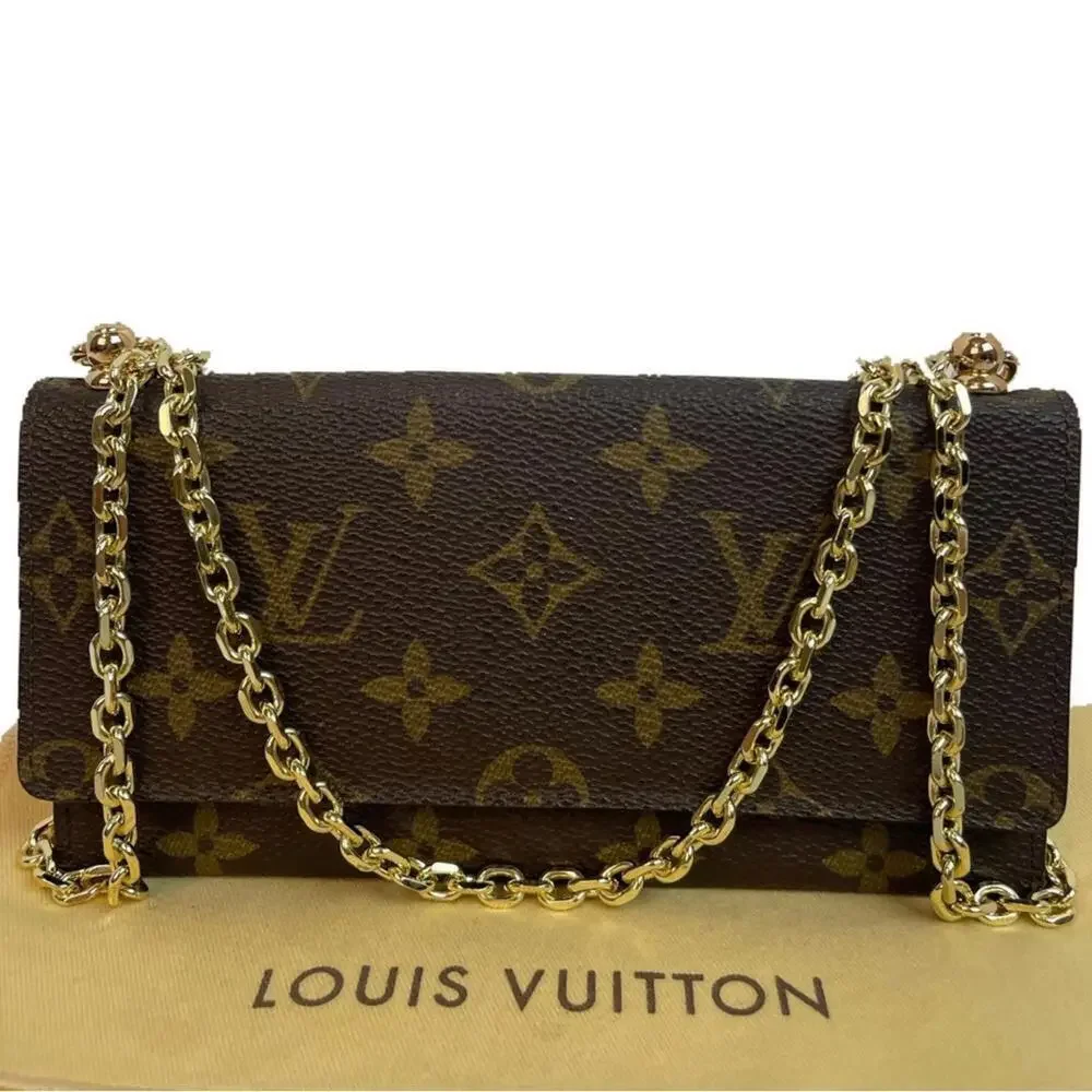LOUIS VUITTON MONOGRAM FLAP WALLET - Picture 3 of 10